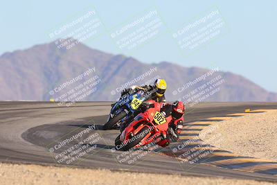 media/Nov-16-2024-CVMA (Sat) [[0e4bb1f32f]]/Race 11-Amateur Supersport Open/